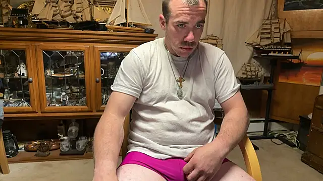 ScubaStevex online show from May 2026 03:54:01 AM