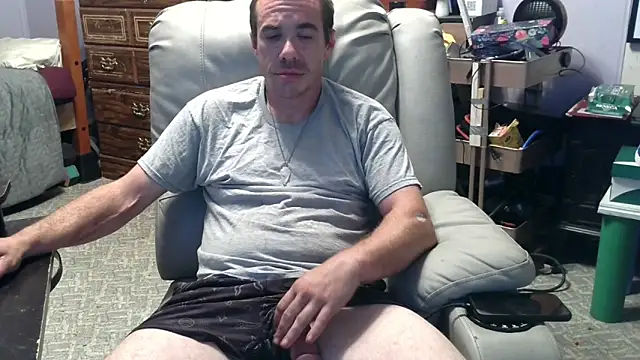 ScubaStevex online show from October 2025 06:58:02 AM