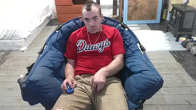 ScubaStevex online show from March 2025 03:25:01 AM