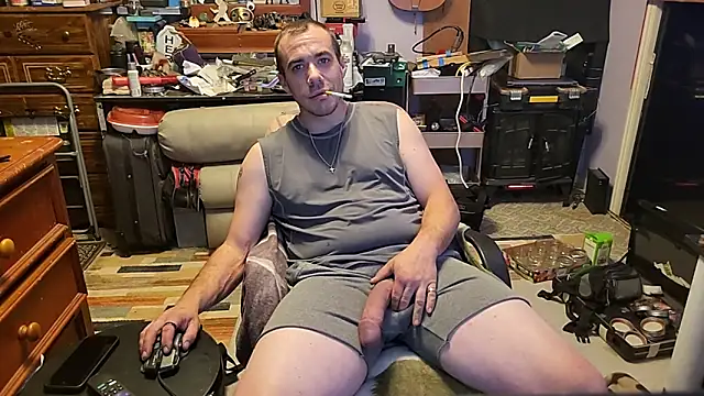 ScubaStevex online show from December 2025 01:26:02 AM