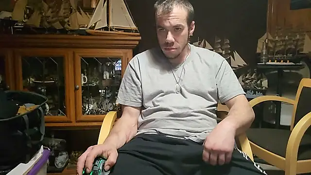 ScubaStevex online show from March 2026 07:33:01 AM