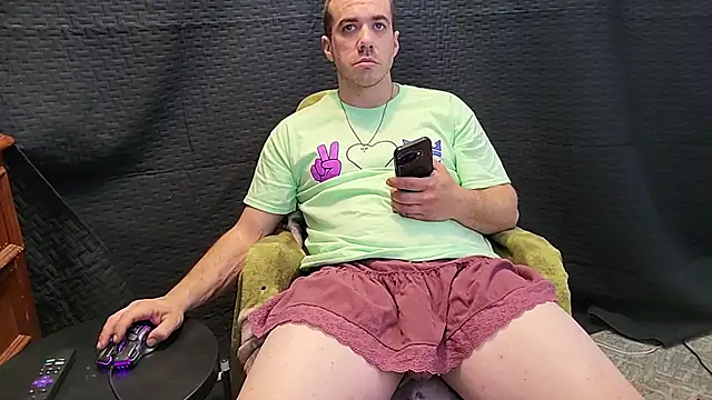 ScubaStevex online show from November 2025 11:32:01 AM