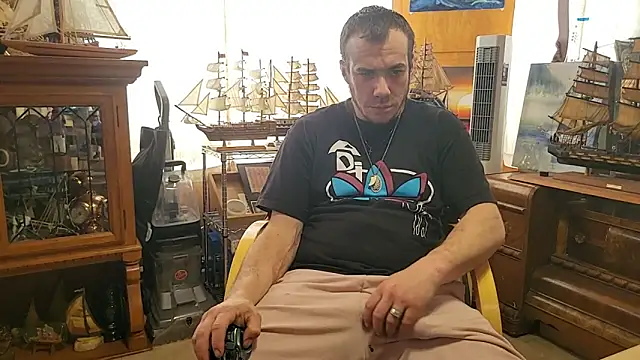 ScubaStevex online show from March 2026 08:03:01 PM