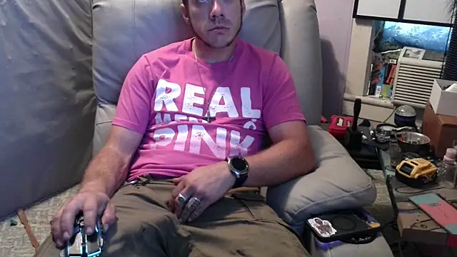 ScubaStevex online show from October 2025 02:40:01 PM