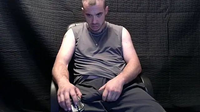 ScubaStevex online show from November 2025 01:37:01 PM