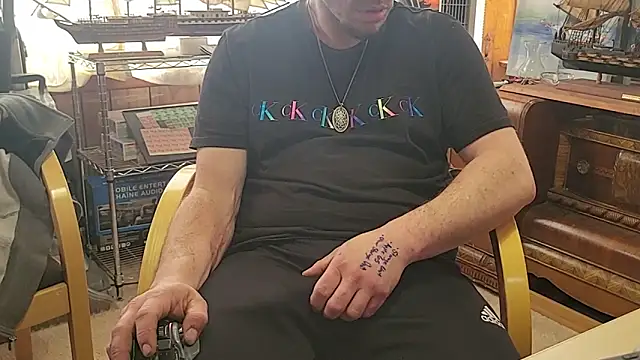 ScubaStevex online show from March 2026 05:46:01 PM