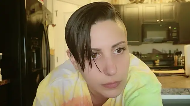 IsabelleRaven online show from April 2026 08:24:01 PM