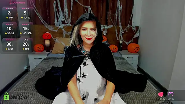 Luna  Lewis online show from October 2025 09:06:02 AM