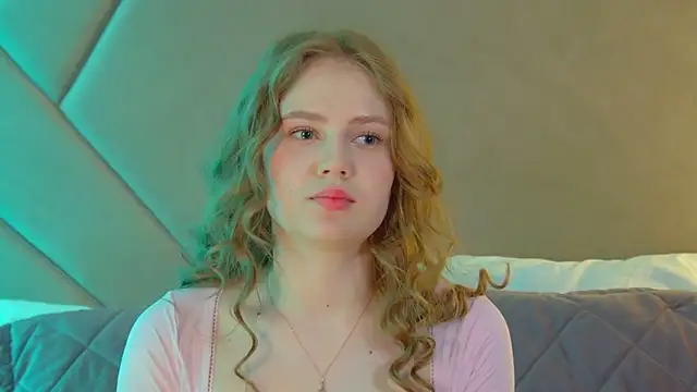 SelinSwarovski online show from March 2026 04:13:01 PM