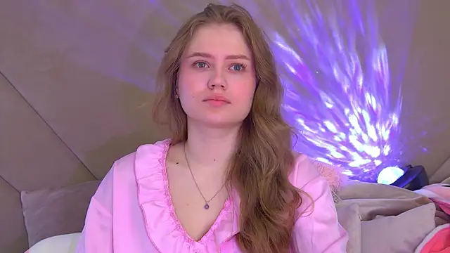 SelinSwarovski online show from November 2025 04:44:02 PM