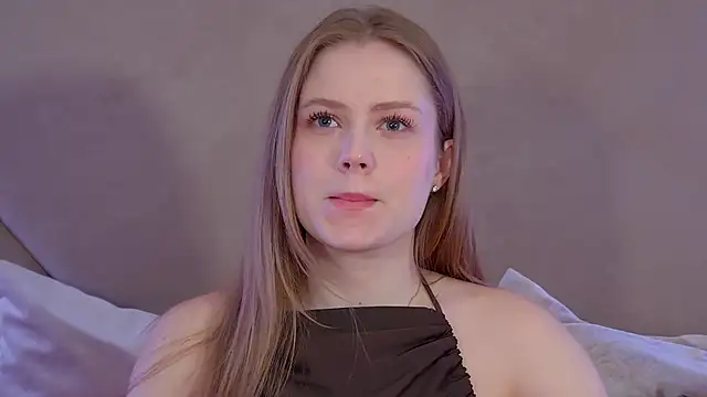 SelinSwarovski online show from December 2025 04:19:01 PM