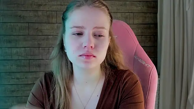 SelinSwarovski online show from April 2026 04:03:01 PM