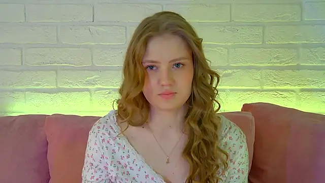 SelinSwarovski online show from March 2026 04:11:01 PM