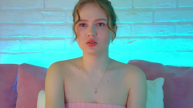 SelinSwarovski online show from March 2026 04:25:02 PM