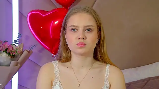 SelinSwarovski online show from February 2026 05:02:01 PM