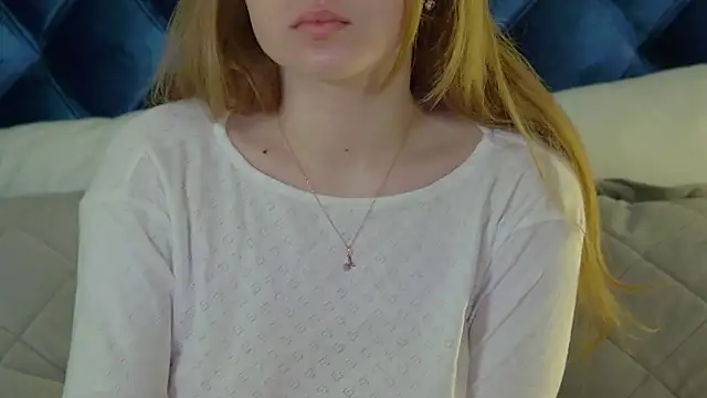 SelinSwarovski online show from April 2026 05:17:02 PM