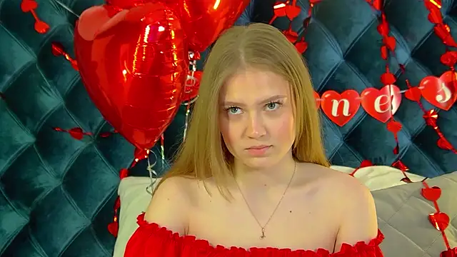 SelinSwarovski online show from February 2026 04:29:01 PM