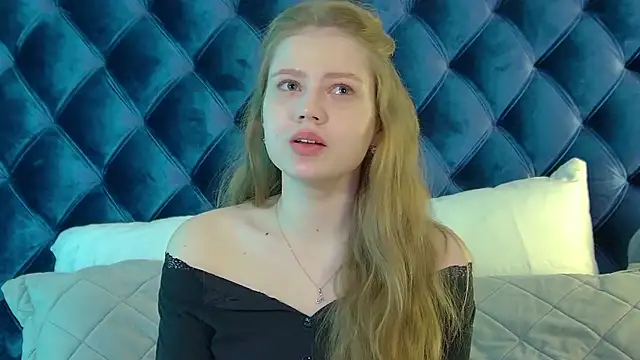 SelinSwarovski online show from April 2026 03:50:02 PM