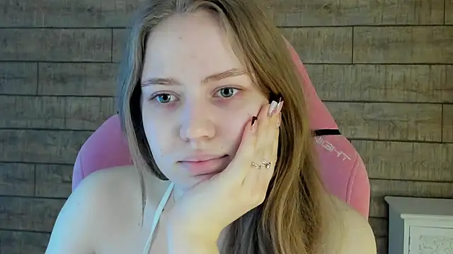 SelinSwarovski online show from May 2026 04:16:01 PM