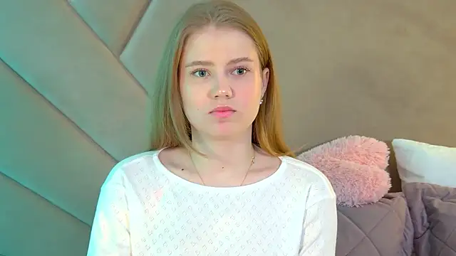 SelinSwarovski online show from March 2026 03:37:02 PM