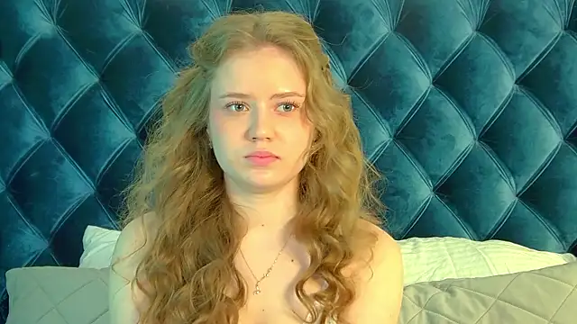 SelinSwarovski online show from March 2026 04:40:01 PM