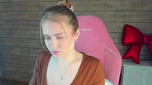 SelinSwarovski online show from February 2026 04:29:02 PM