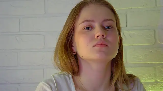 SelinSwarovski online show from March 2026 04:39:02 AM