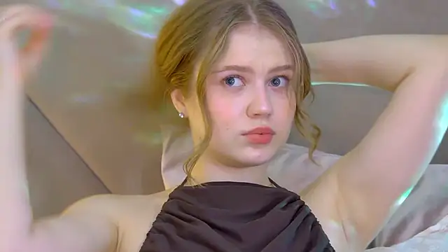 SelinSwarovski online show from November 2025 05:46:01 PM