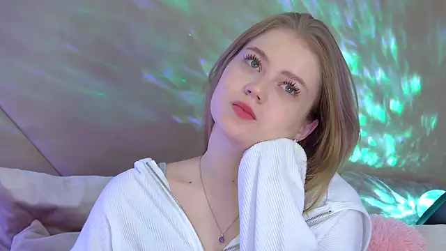 Snapshot of SelinSwarovski chatting on October 2025 06:09:02 PM SelinSwarovski online show from October 2025 06:09:02 PM