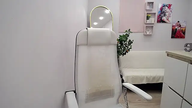 Milla Cutie18 online show from February 2026 05:02:01 AM