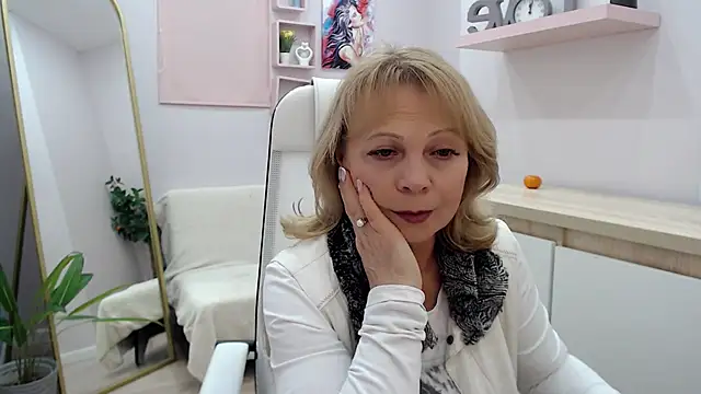 Snapshot of Milla_Cutie18 chatting on March 2025 12:11:02 PM Milla Cutie18 online show from March 2025 12:11:02 PM