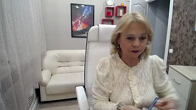 Snapshot of Milla_Cutie18 chatting on October 2025 05:15:02 AM Milla Cutie18 online show from October 2025 05:15:02 AM