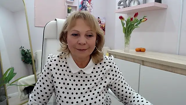 Snapshot of Milla_Cutie18 chatting on March 2025 06:30:01 AM Milla Cutie18 online show from March 2025 06:30:01 AM