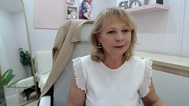 Snapshot of Milla_Cutie18 chatting on March 2025 09:29:02 AM Milla Cutie18 online show from March 2025 09:29:02 AM