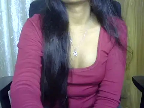 Snapshot of Qunee_lela chatting on December 2024 04:46:02 PM Qunee lela online show from December 2024 04:46:02 PM