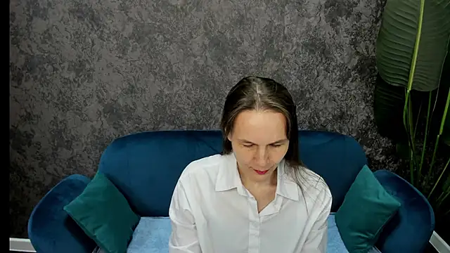 Lillian White online show from March 2025 07:58:01 AM