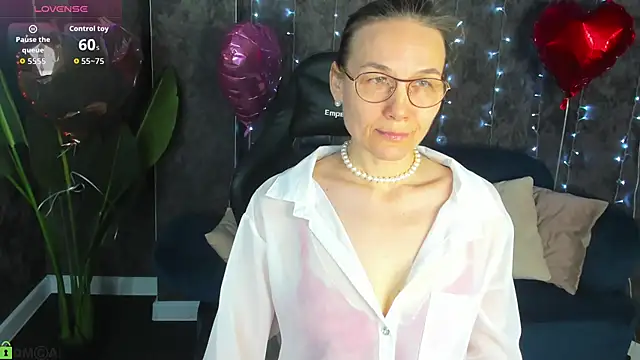 Lillian White online show from February 2026 01:06:02 AM