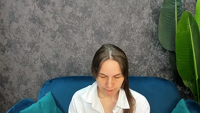 Lillian White online show from March 2025 09:01:02 AM