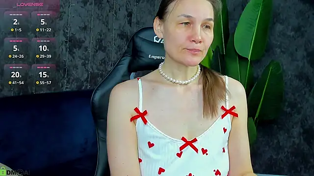 Lillian White online show from February 2026 01:05:01 AM