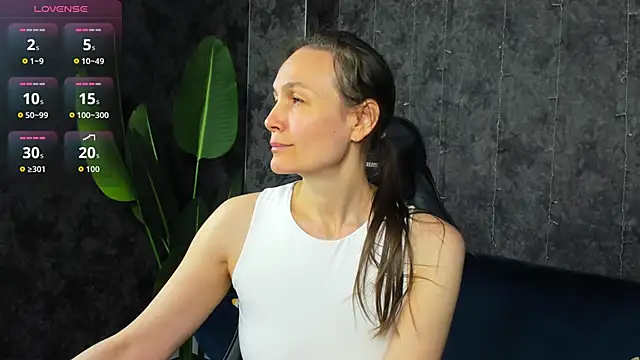 Lillian White online show from April 2026 12:58:02 AM