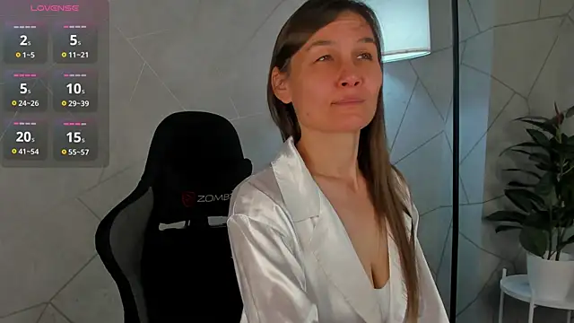 Lillian White online show from September 2025 12:09:02 AM