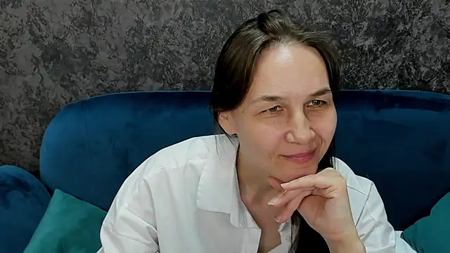 Lillian White online show from March 2025 11:01:02 AM