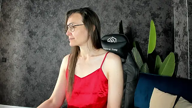 Lillian White online show from October 2025 11:40:03 PM