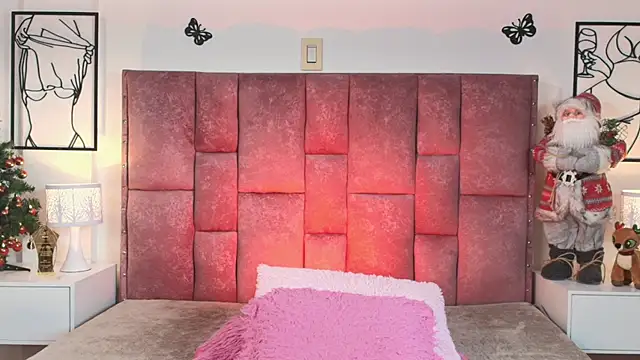 NicolMiller4 online show from December 2025 02:33:01 AM