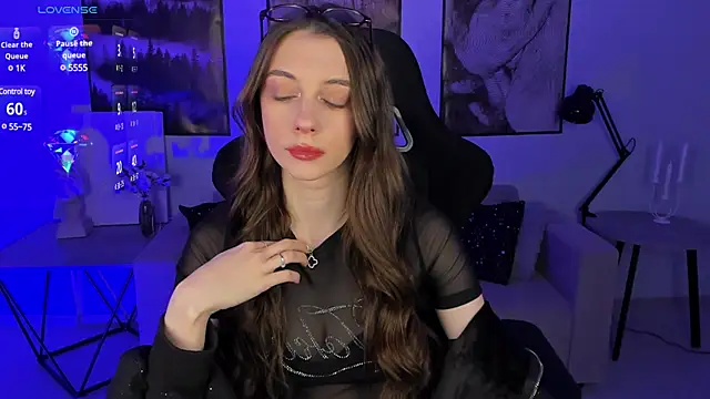 AveAngela online show from March 2025 05:58:01 PM