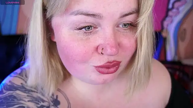 ZaraReignn online show from February 2026 08:52:02 PM