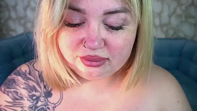 ZaraReignn online show from March 2026 09:26:01 PM