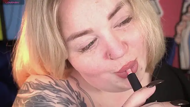 ZaraReignn online show from March 2026 08:00:02 PM