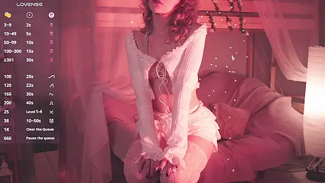 LuxRayi online show from December 2025 02:51:02 AM