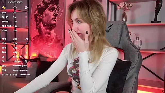 LuxRayi online show from December 2025 02:23:02 AM